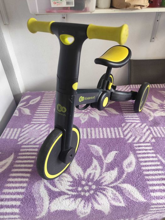 Triciclo Multifunções Kinderkraft (com e sem pedais)