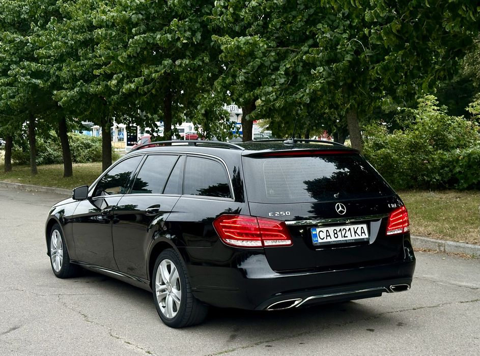 Mercedes Benz E200 w212 2011 рік 2.2 дизель