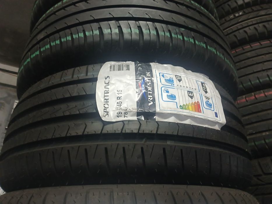 2 pneus 195 45 r15 vredestein