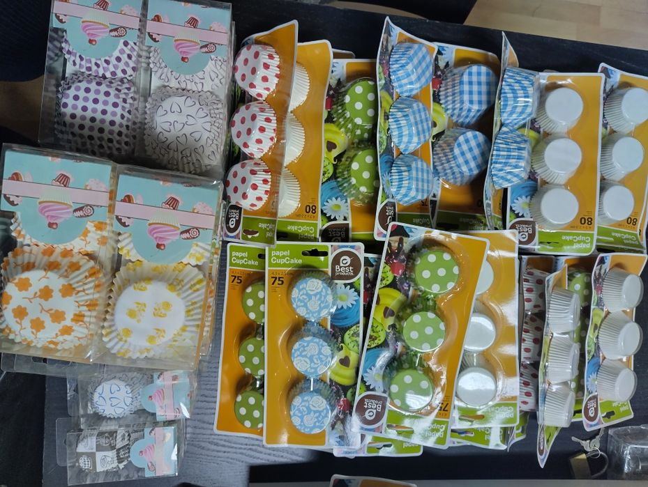 49 conjuntos de formas de papel para cupcakes / muffins