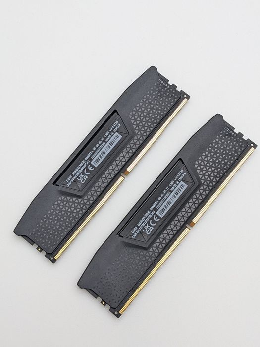 【中古動作品】Corsair DDR5 SODIMM 64GB(32GBx2) 中古動作品】Corsair DDR5 SODIMM 64GB(32GBx2) 2025年最新