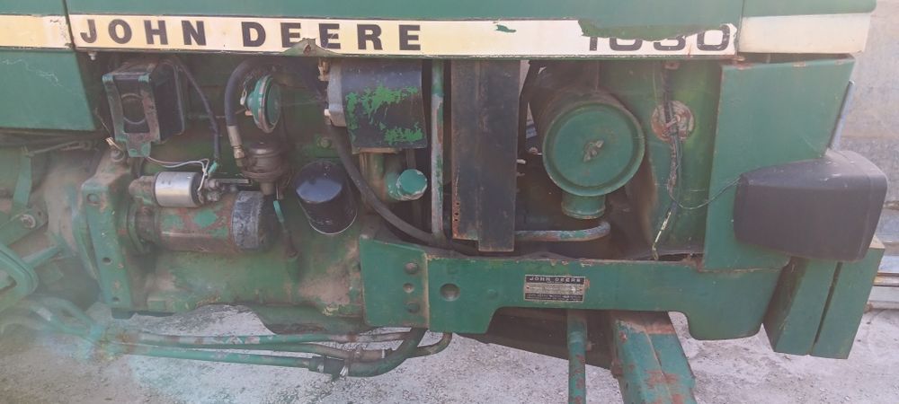 Trator John deere 1030