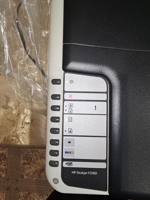Продам принтер HP Deskjet F2180