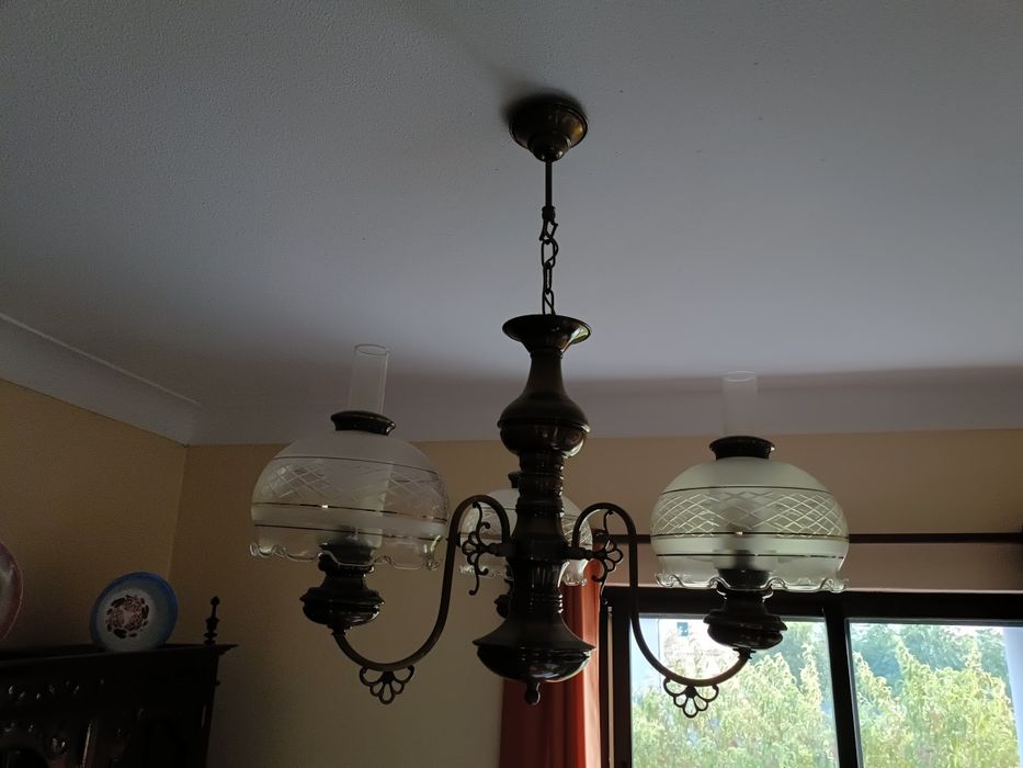Candeeiro de teto sala de estar ou jantar