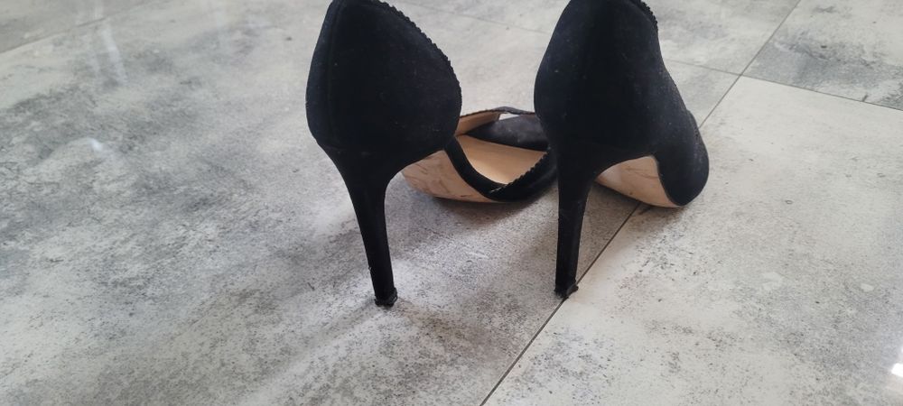 Szpilki ZARA czarne