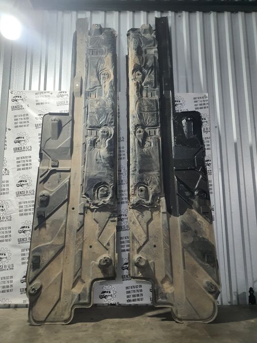 Защита кузова, днища права ліва Mercedes-Benz w207 e coupe w204