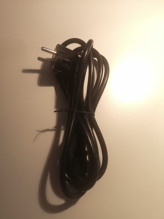 Kabel zasilający Yung Li YP22-YC14, 16A/250V - 2.5A/250V, 1.8m - nowy