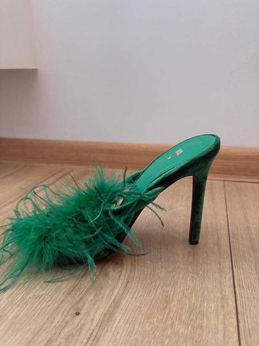 Босоніжки ZARA нові 38р