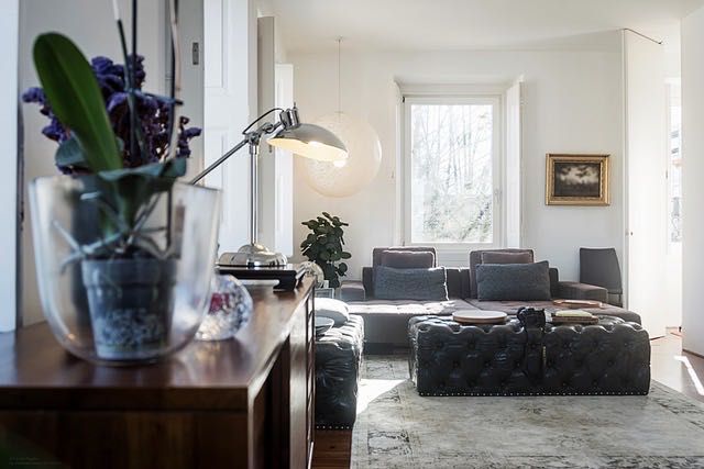 Apartamento Arq Aires Mateus no largo da Igreja de São Pedro de Sintra