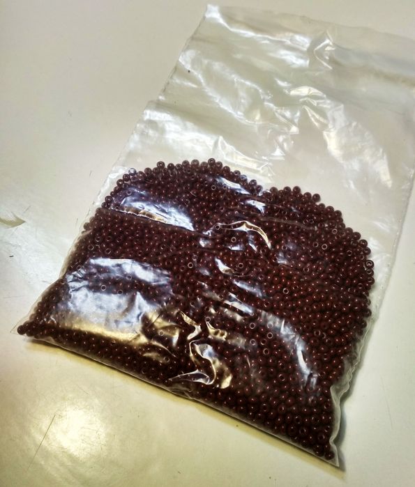 Бисер коричневый