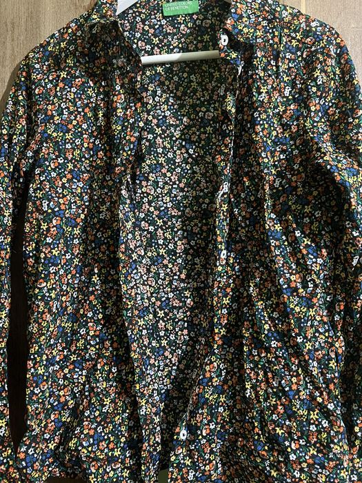 Camisa flores da benetton