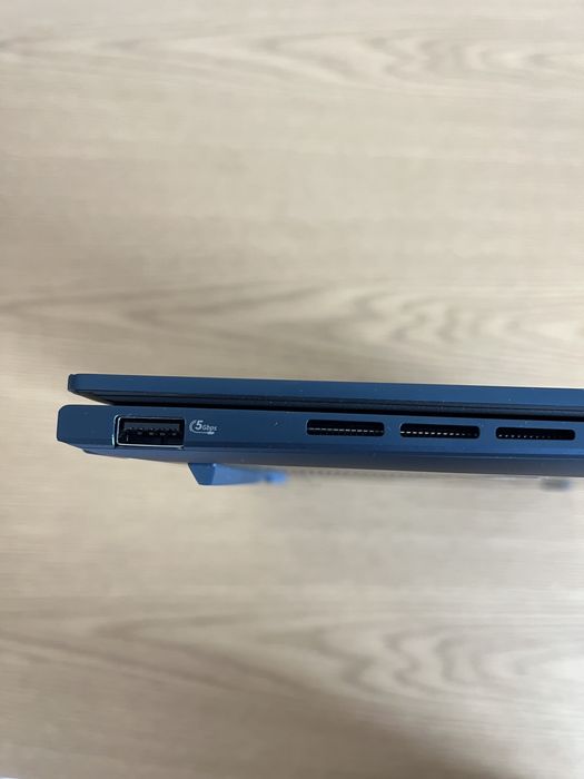 ASUS ZENBOOK 14 - Como Novo!!!64553337632769123