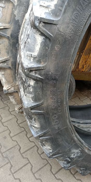 Opony 300/95R52 12.4R52