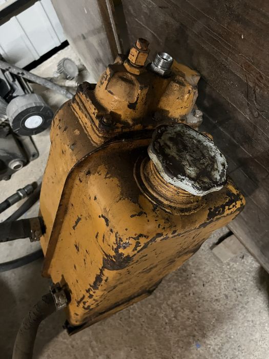 Бак для гідравліки Бак