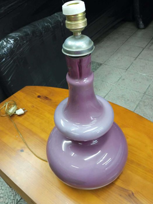candeeiro de mesa em louça