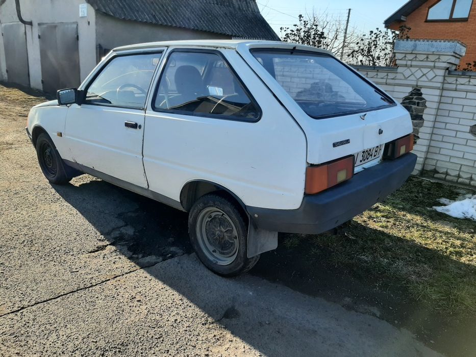 Продам таврію бензин