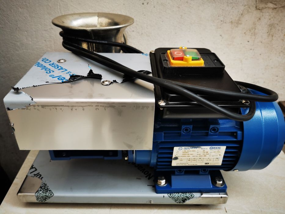 Maszynka do mięsa Alfa 32 na silnik z motoreduktorem 220/380 Nowa Wilk