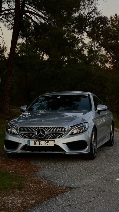 Mercedes-Benz C250d Coupé 9G Tronic AMG Line (2017) — Excelente Estado