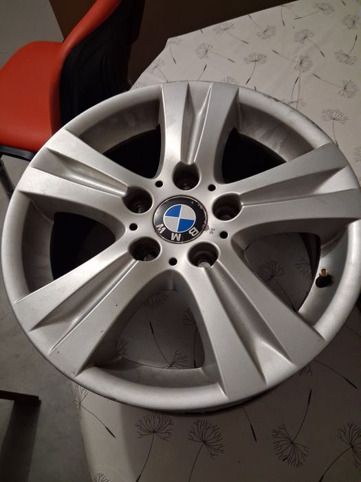 Conjunto 4 jantes 16 BMW  serie 1 usadas