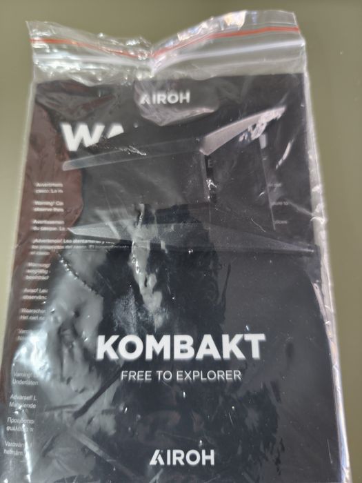 Capacete  Kombakt AIROH verde tropa