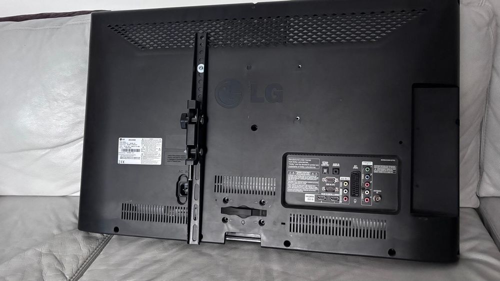 Telewizor LCD 32 cale LG32LK450 sprawny