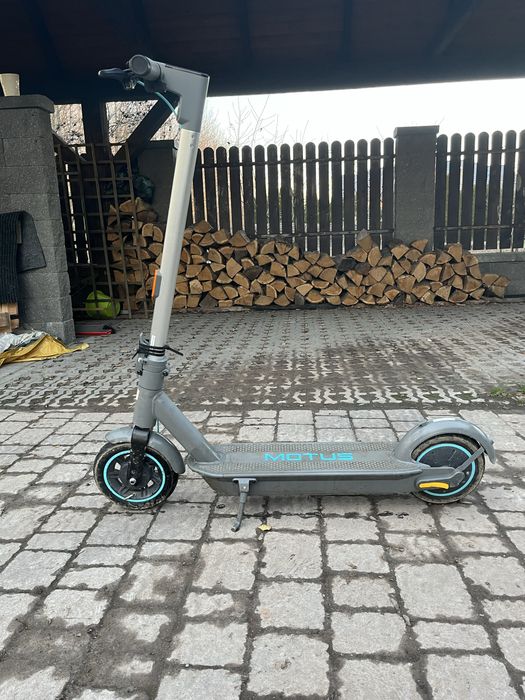 Hulajnoga elektryczna Motus