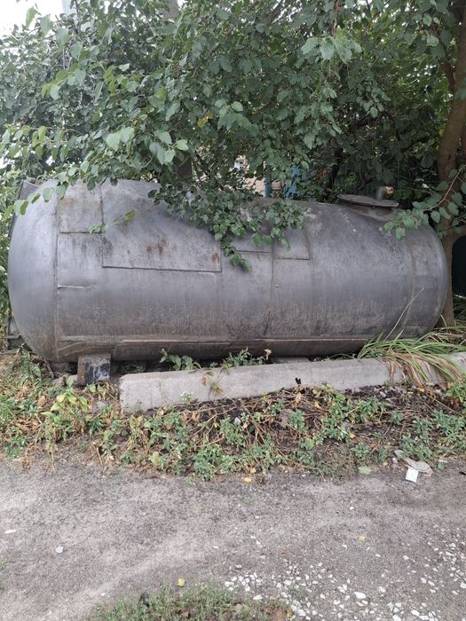 Ємність на 3.6 м3 на спецтехніку