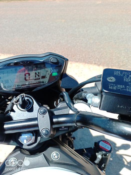 Suzuki SV 650 com 10250km