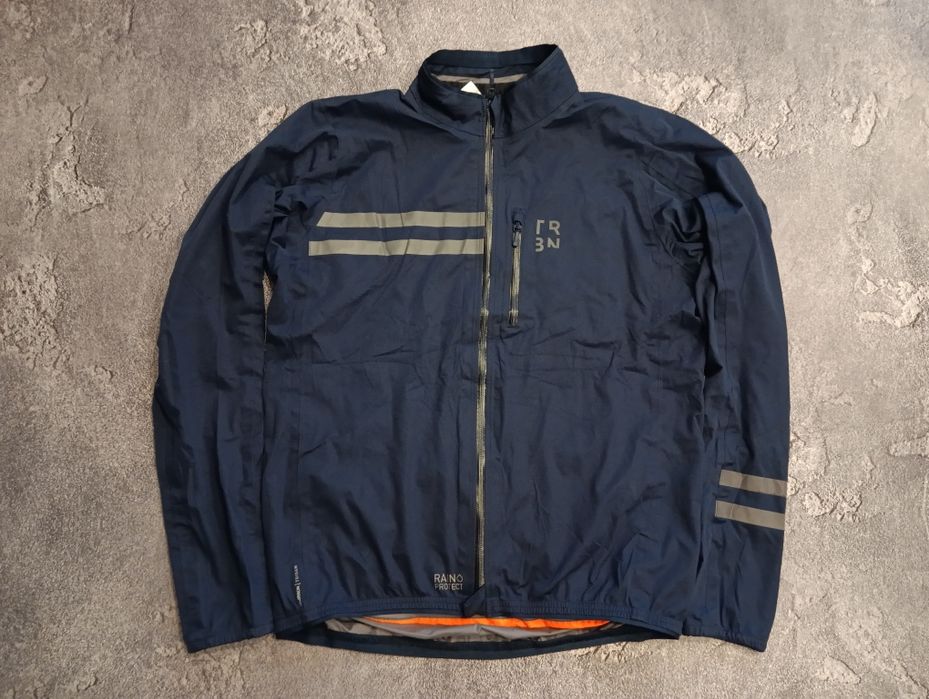 Велосипедная куртка Triban RC500 Rainproof jacket.