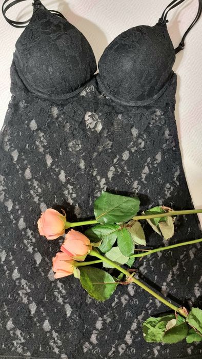 Сексуальный кружевной пеньюар H&M 84 A