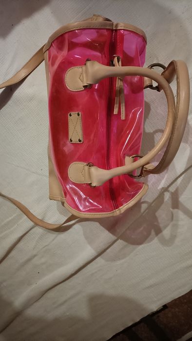 Продам новую прозрачную  сумку .