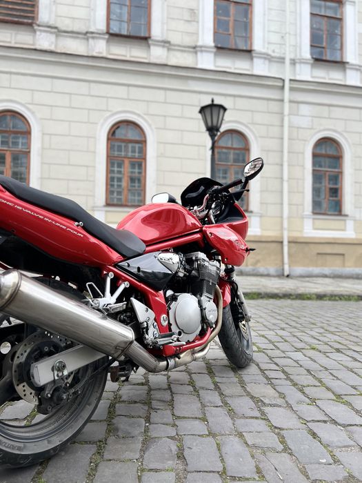 Мотоцикл SUZUKI  bandit GSF600S
