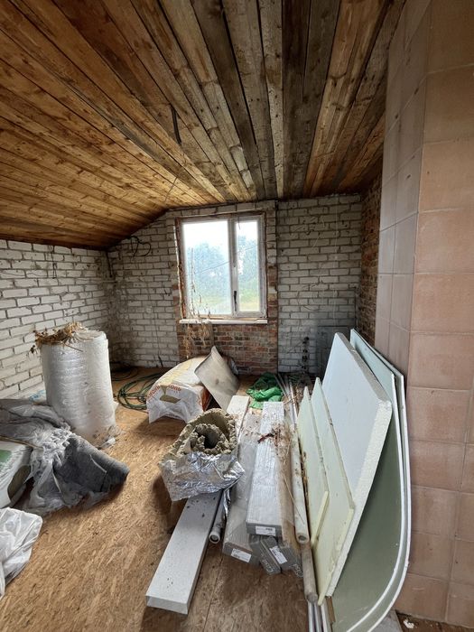 Пропонуємо до продажу будинок та земельну ділянку в СТ Славутич