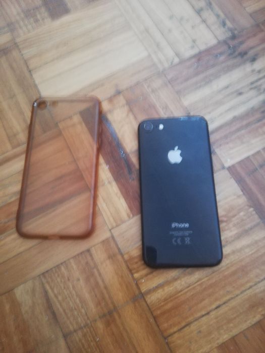 Estou a vender o telemóvel
