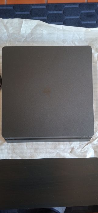 PS4 Slim 500GB + 2 Comandos + 3 Jogos | Excelente Estado