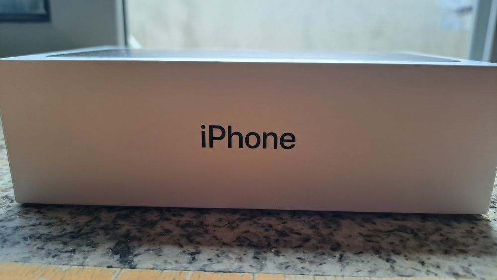 iPhone 11 64GB Preto c/ Caixa completa