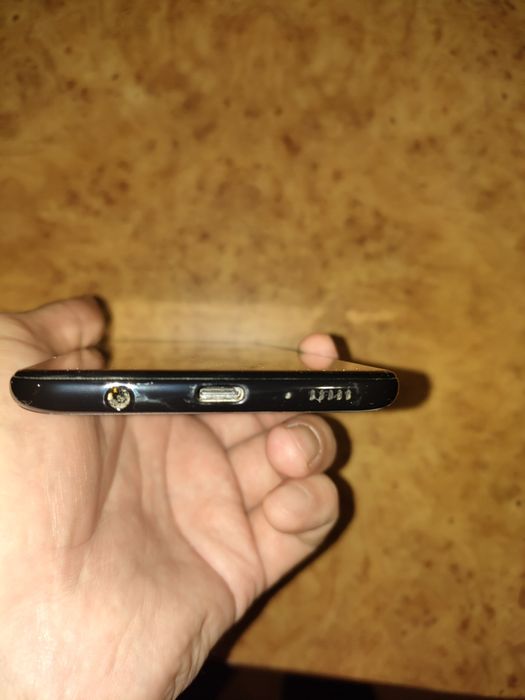 Samsung a51. Версія 4/128. Нормальний стан. Уважно читайте оголошення.