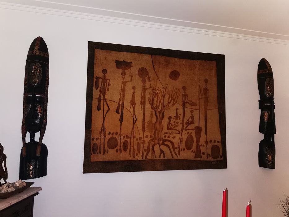 Conjunto Estatuetas africanas e painel