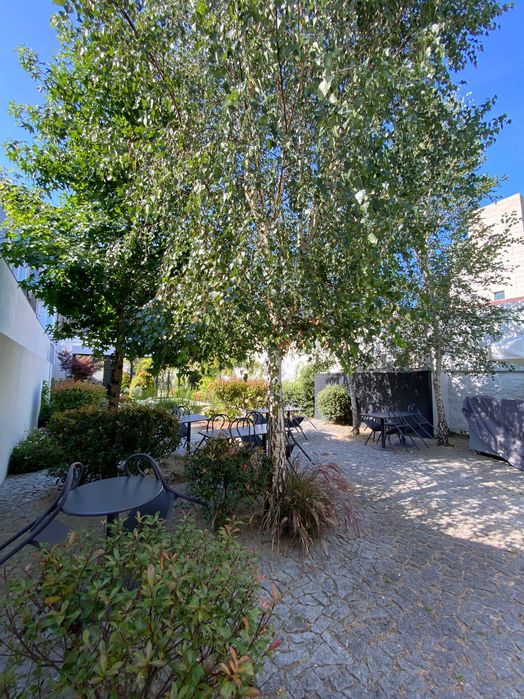 Aluga-se Jardim e Casa Privados p/ eventos: Festas, Jantar, Reuniões