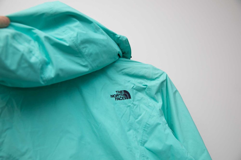 Kurtka przeciwdeszczowa The North Face seledynowa damska
