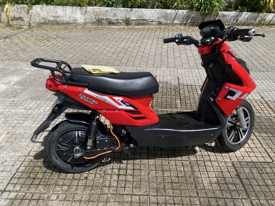 Scooter elétrica