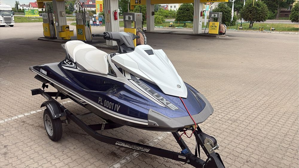 Skuter Yamaha VX Deluxe