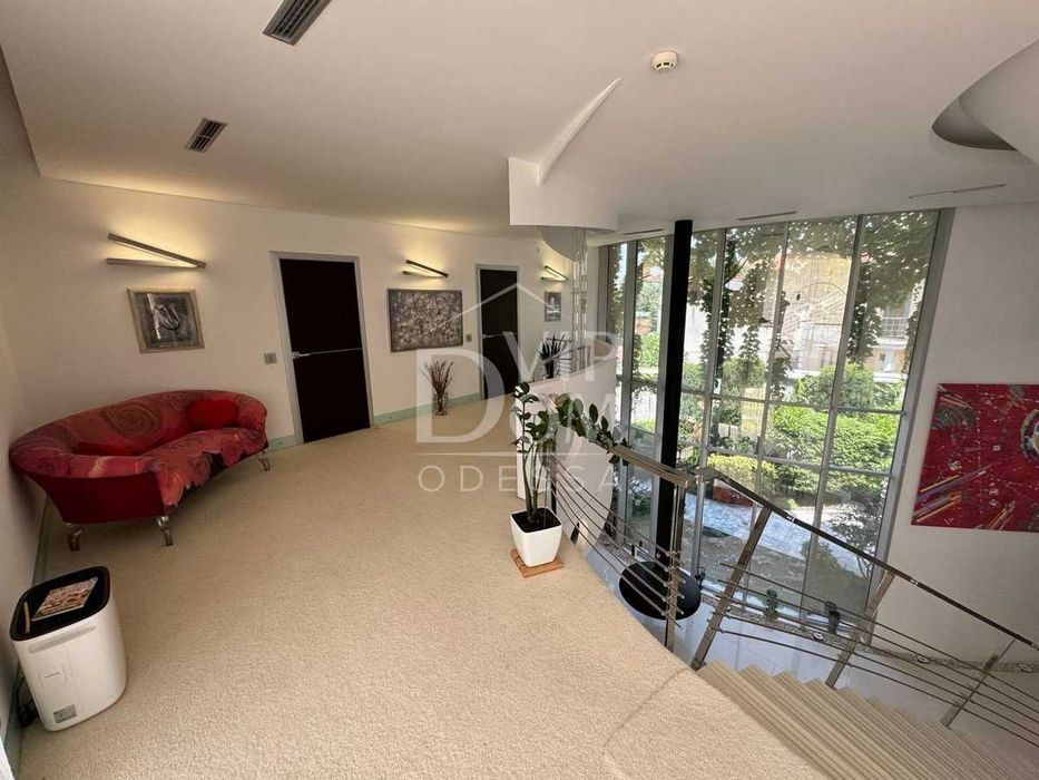 ПРОДАМ Уникальный Дом 12 станция Фонтана единственный в своём роде.