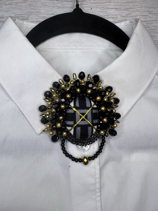 Брошка-мотанка ручної роботи