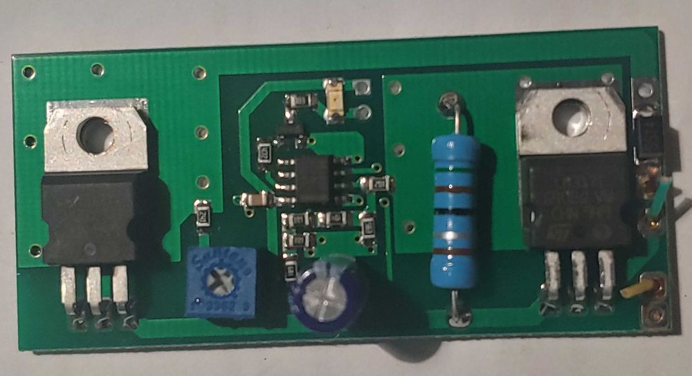 Плата стабилизатора источника питания UPS v2.1 с LM317T LM311