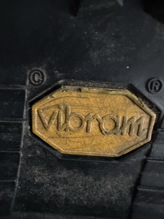 Buty trzewiki wojskowe Gore-Tex rozm. 42