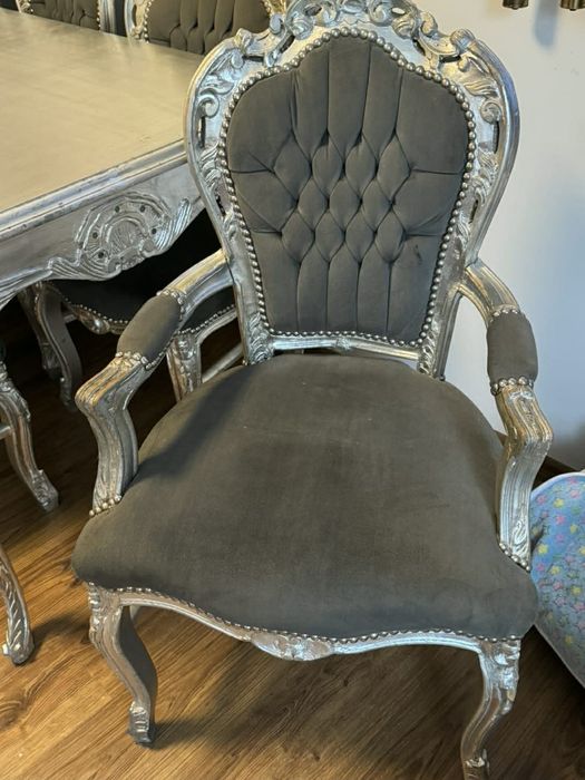 Sprzedam stół + 6 krzeseł prawdziwe drewno