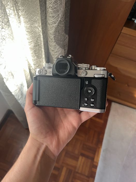 Nikon ZFC Como Nova