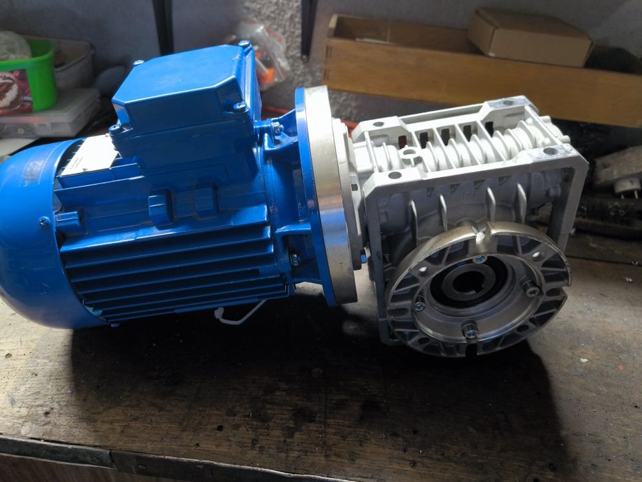 Przekładnia kątowa z silnikiem 1.5 kw Celma +Siti