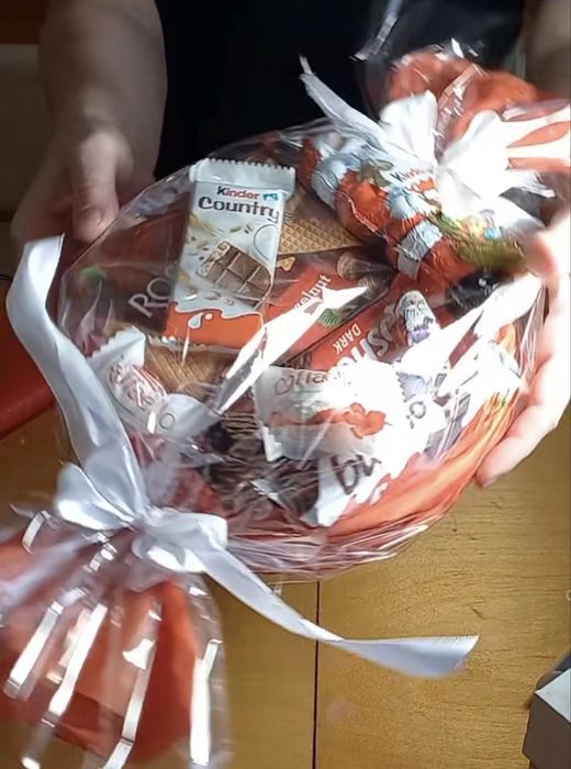 Продам Подарунковий Набір цукерок